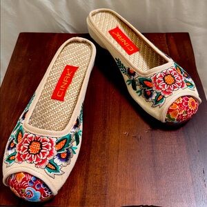 CINAK EMBROIDERY SLIP-ON SHOES Canvas Chinese Slippers Mules 7 38 + zip case